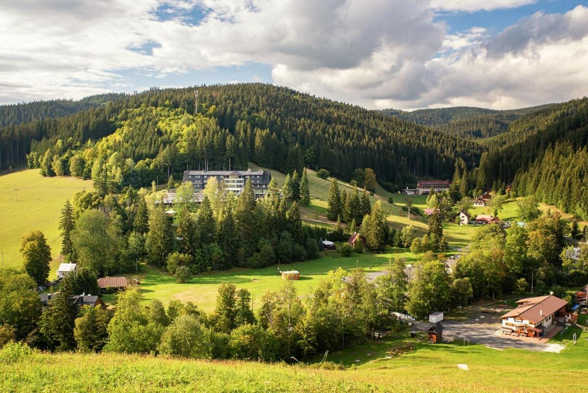 Spa Hotel Lanterna Velké Karlovice Exterior foto